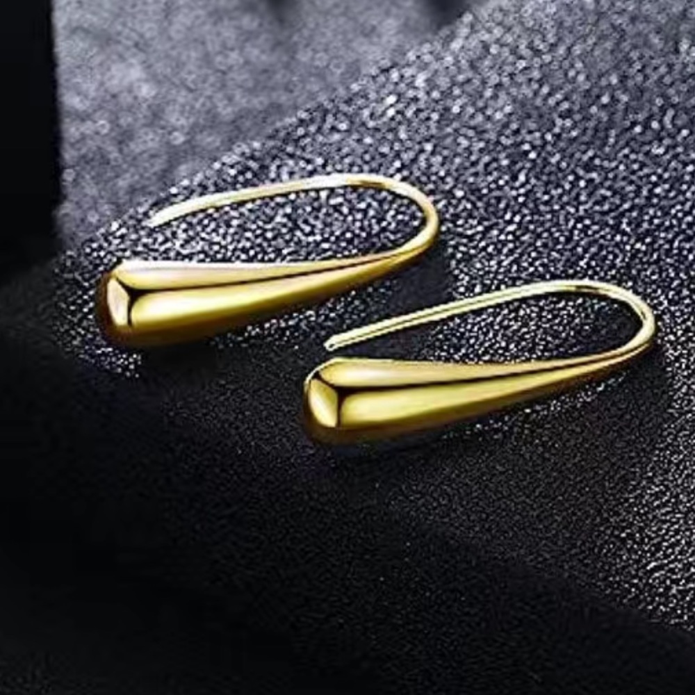 ✨✨18k Gold Drop Earring✨✨